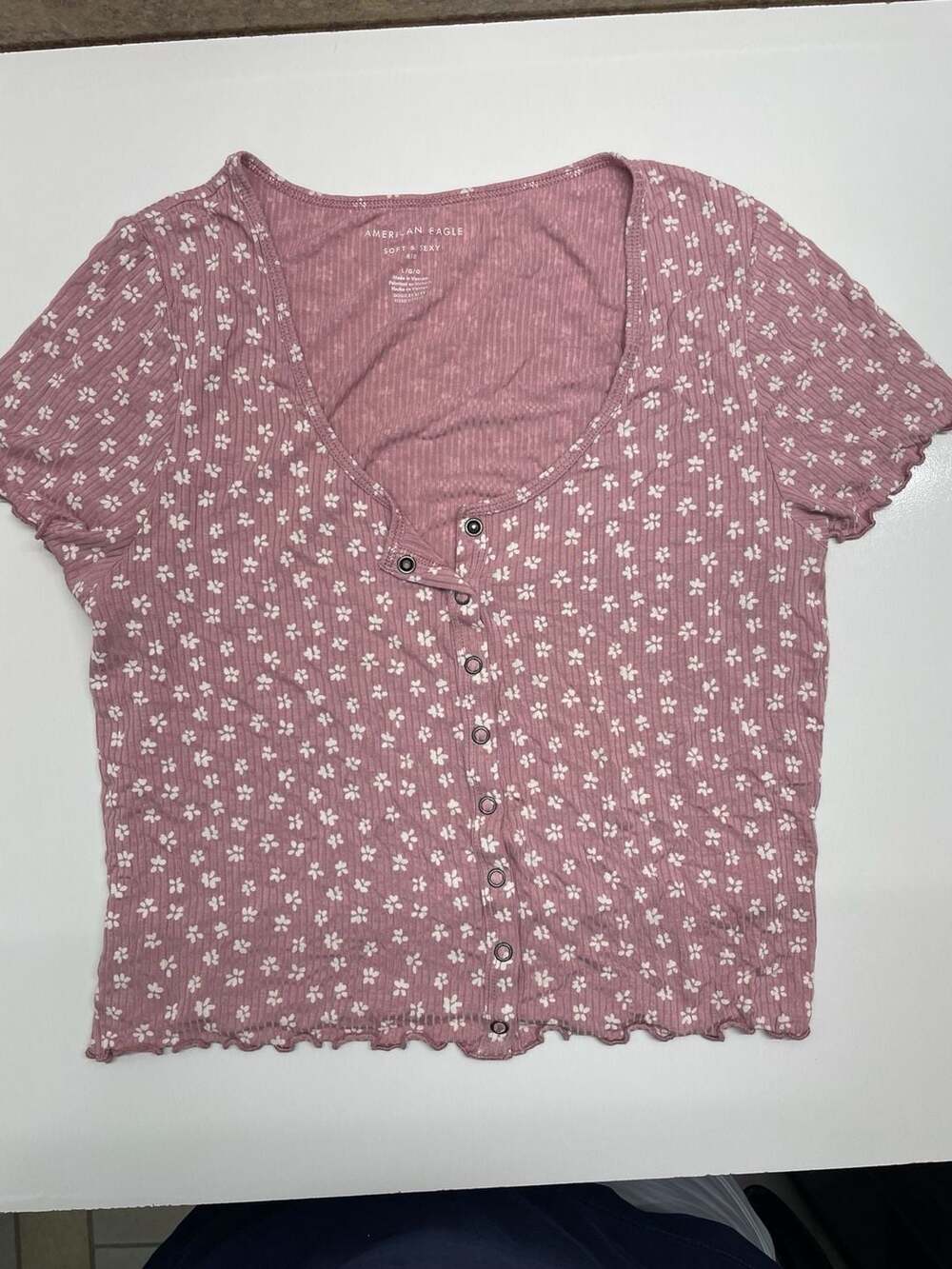 American Eagle Soft & Sexy Rib Snap-Front Top Size L Pink Floral